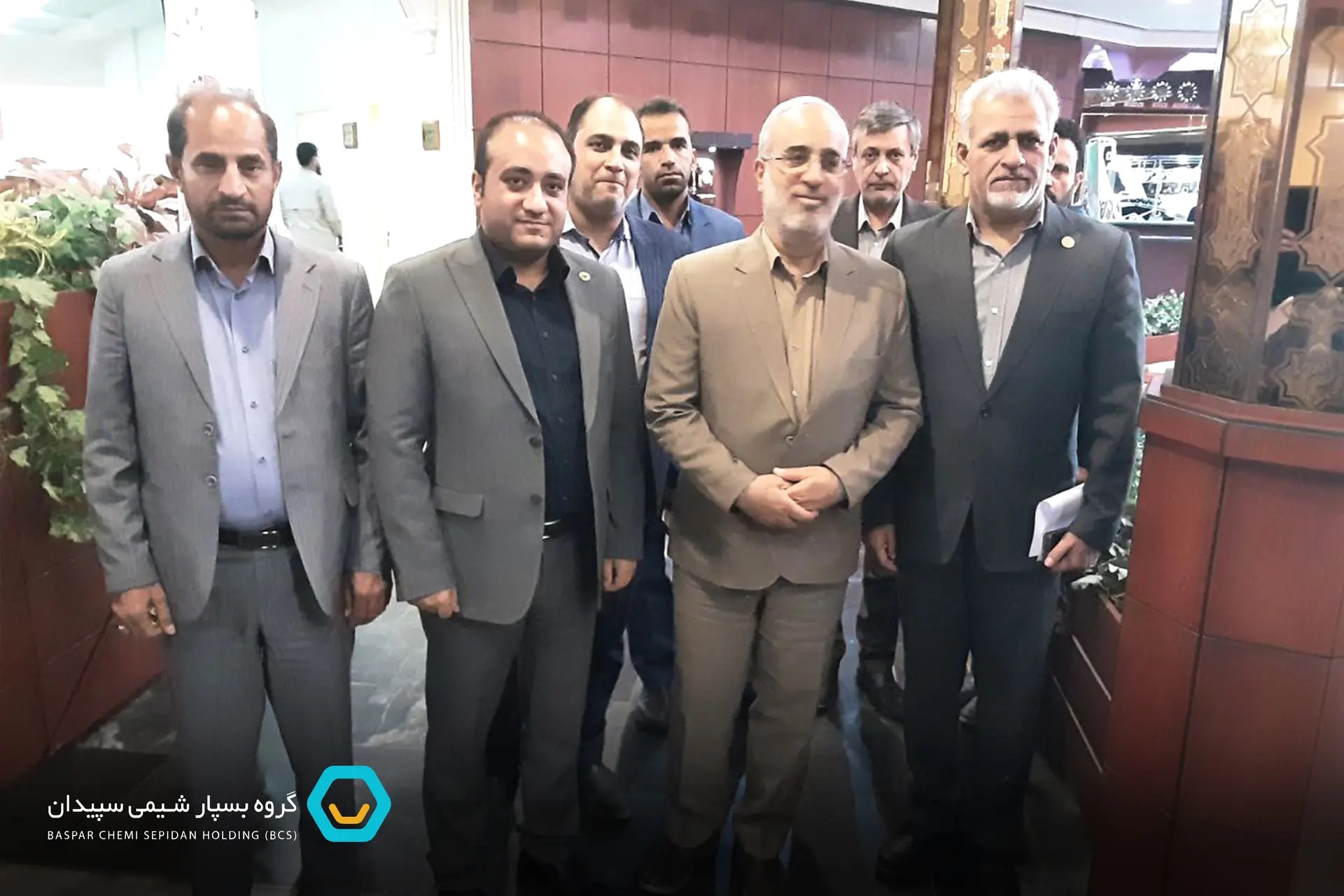172_مدیر_عامل_شرکت_بسپار_شیمی_سپیدان_میهمان_ویژه_استاندار_کرمان_20240608093634.jpg